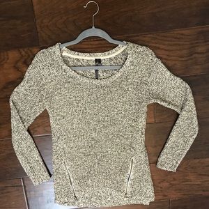 Zipper sweater